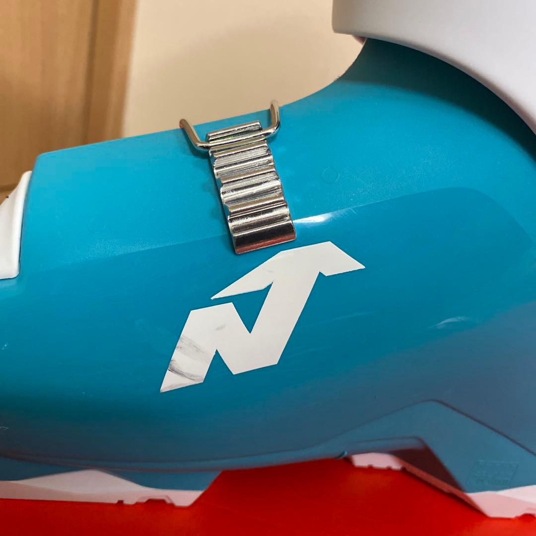 ノルディカ　NORDICA ジュニア用スキーブーツ　22-23 22.5