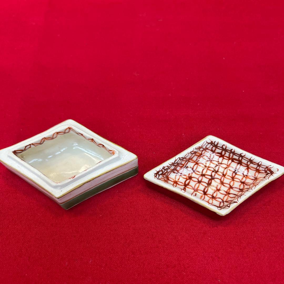 色絵菱香合　茶道具　川瀬竹志