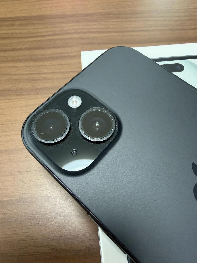 【美品】Apple iPhone 15 ブラック 128GB simフリー