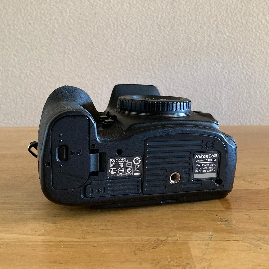Nikon D800 バッテリーグリップ CFカード込み