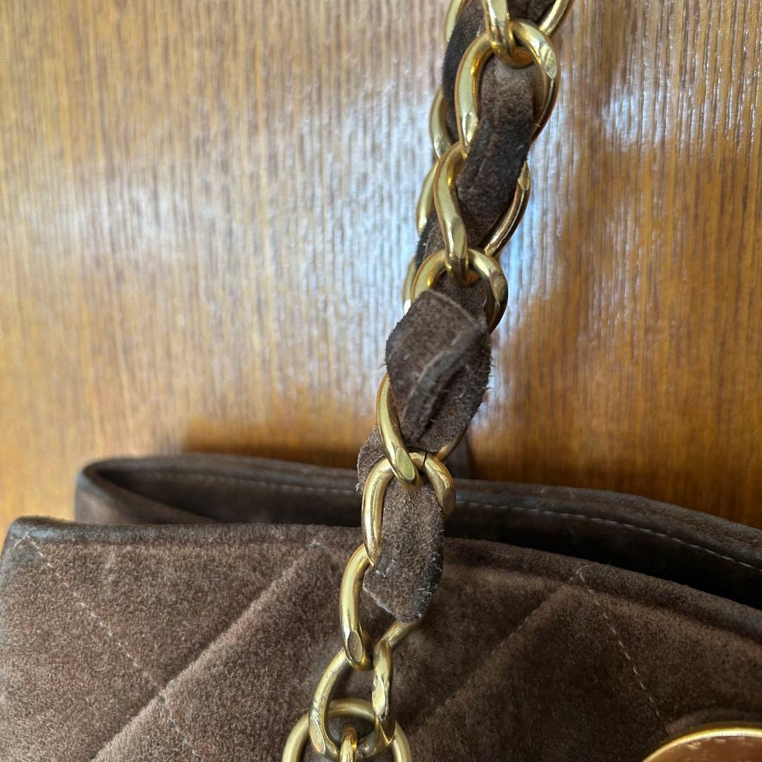 Chanel キルティングショルダーバッグ ブラウン