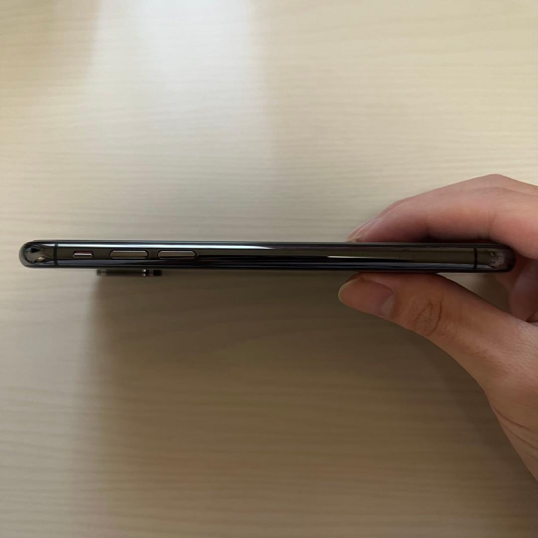 iPhone XS 本体