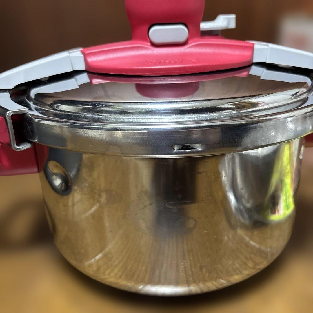 Tefal 圧力鍋 clipso ４.5リットル　未使用