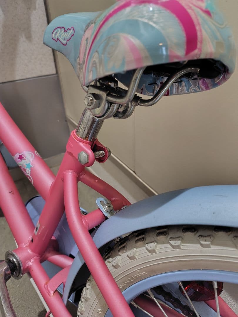 18インチ？ピンクの幼児用自転車 前カゴ付き