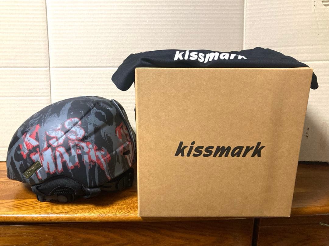 美品 kissmark キスマーク スキー スノボー ヘルメット M 頭部保護