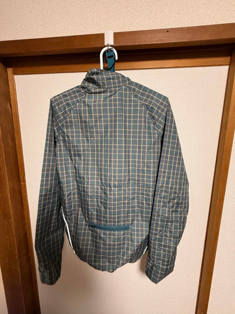 カペルミュール KAPELMUURウインドブレイ S