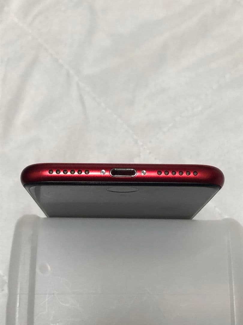 iPhoneSE2 第2世代 128GB レッド 本体 SIMフリー動作確認済み