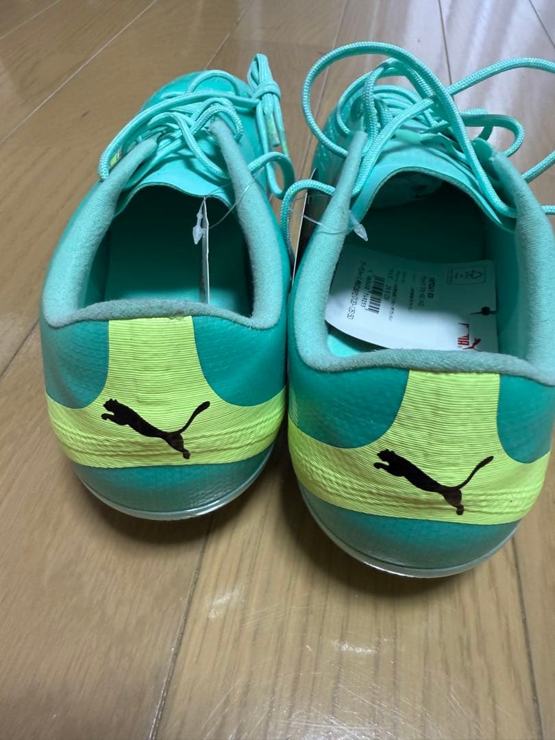 【新品】サッカー　プーマ　スパイク　26.5㎝
