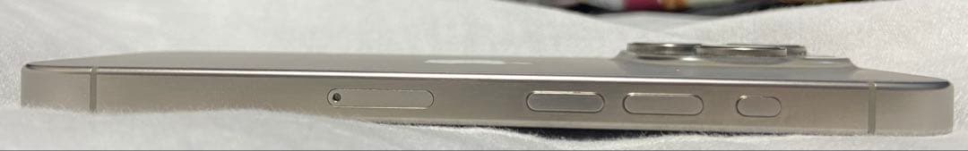 iPhone 15 pro 256GB 最大容量92%