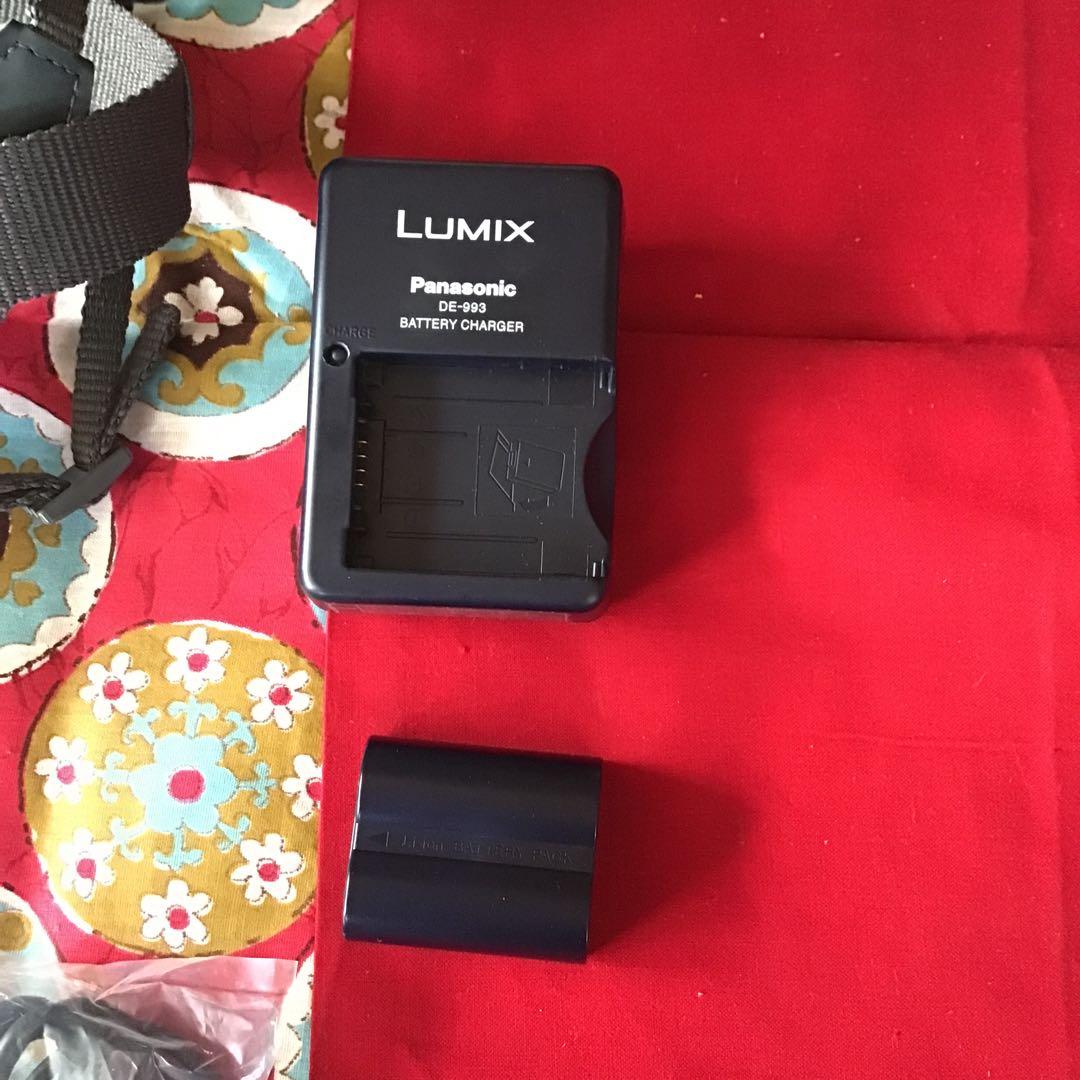 Panasonic DMC-FZ7 デジタルカメラ 本体