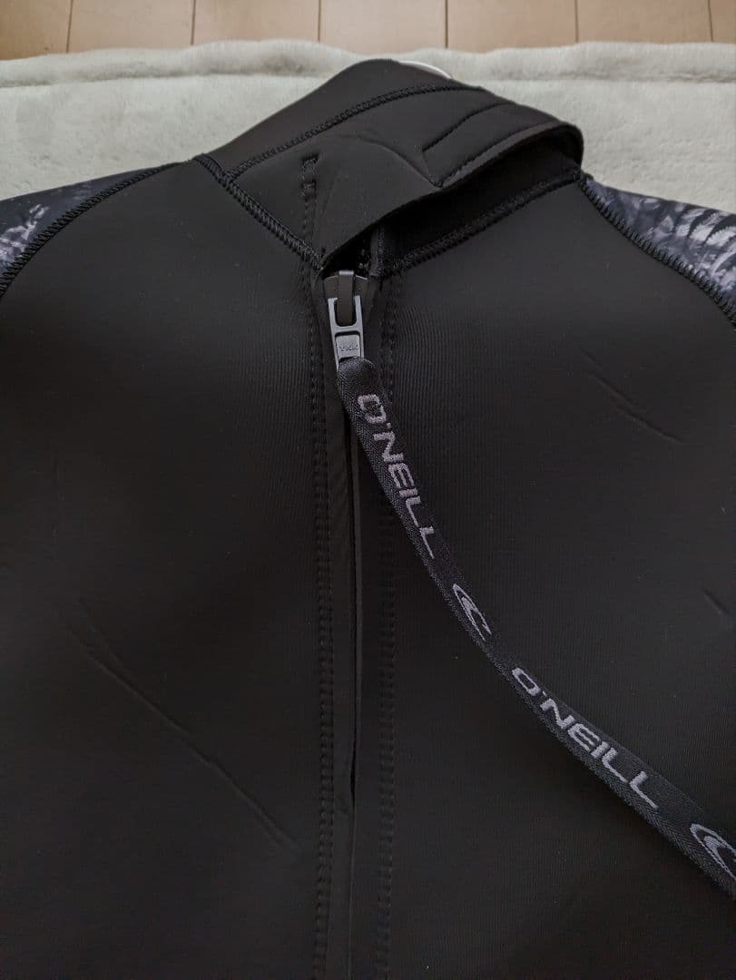 最終値下げ❢❢O'NEILL　ウエットスーツ　メンズ　XL 未使用品