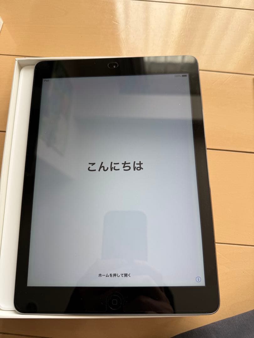 Apple iPad Air 32GB スペースグレー　Wi-Fiモデル