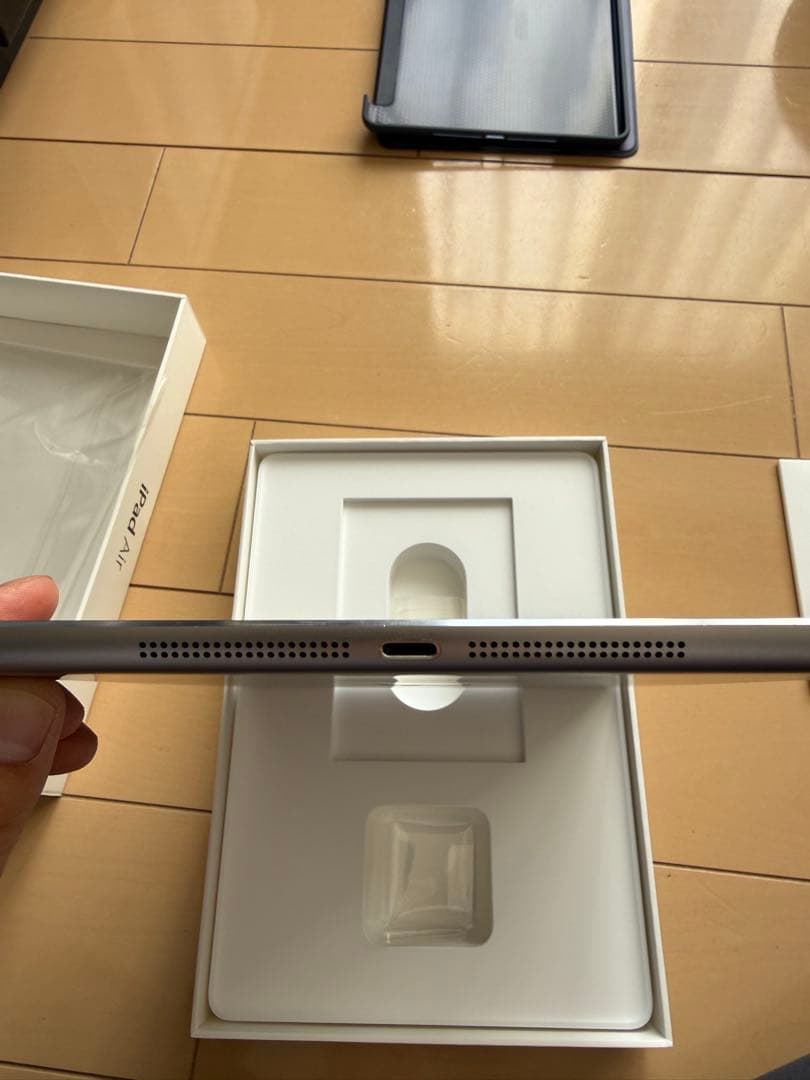 Apple iPad Air 32GB スペースグレー　Wi-Fiモデル