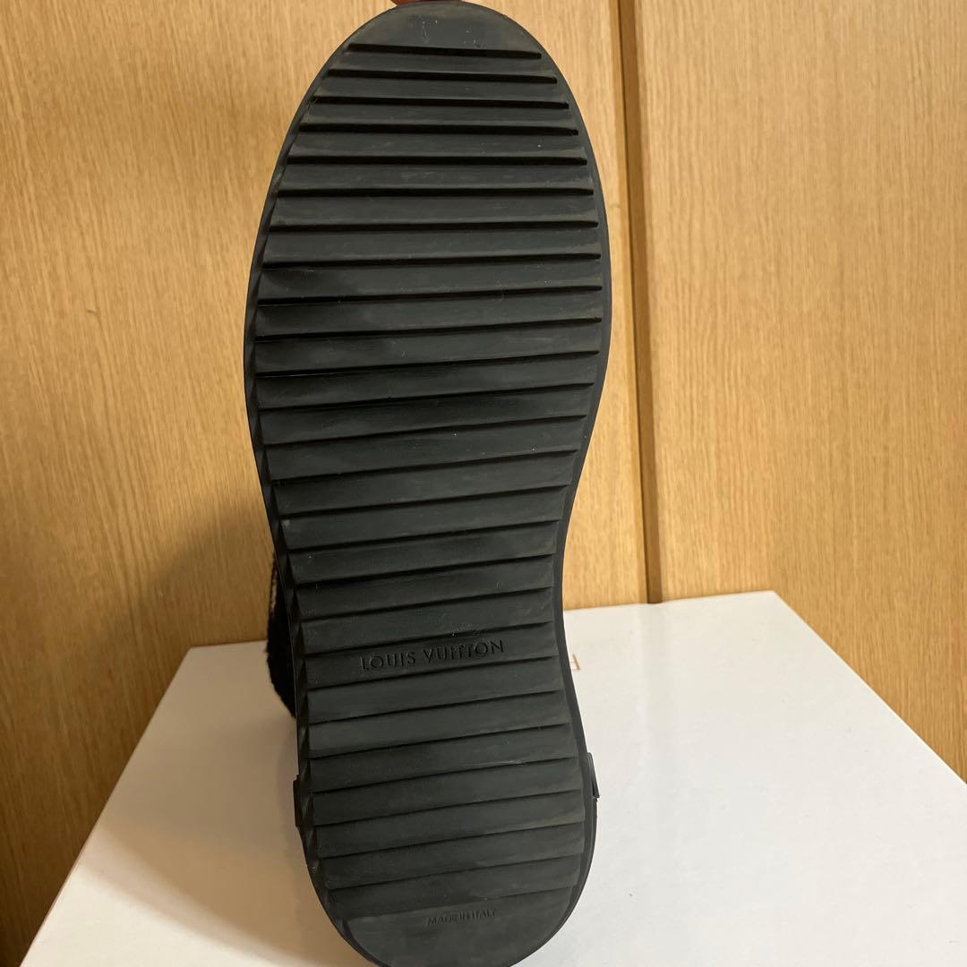 正規品 LOUIS VUITTON スノードロップムートンブーツ