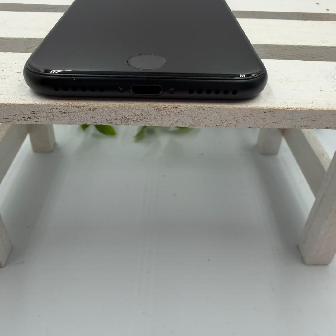 iPhone SE第3世代 64GB ミッドナイト 402