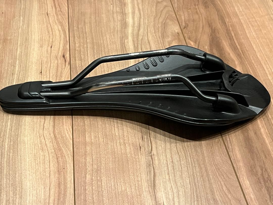 ■Fizik フィジーク■Arione VERSUS Evo アリオネR3