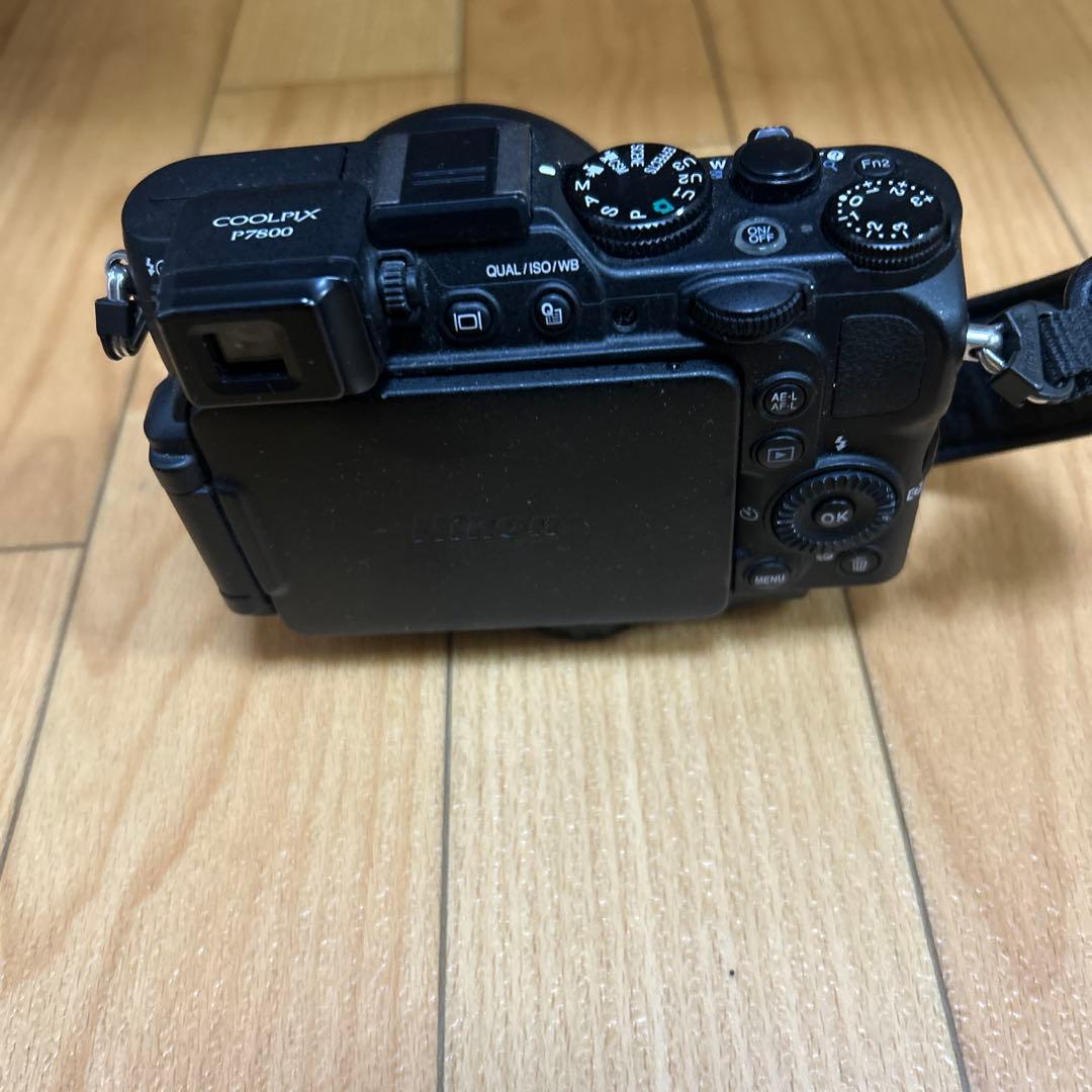 ホ*秋様 Nikon Coolpix P7800 コンパクトデジタルカメラ