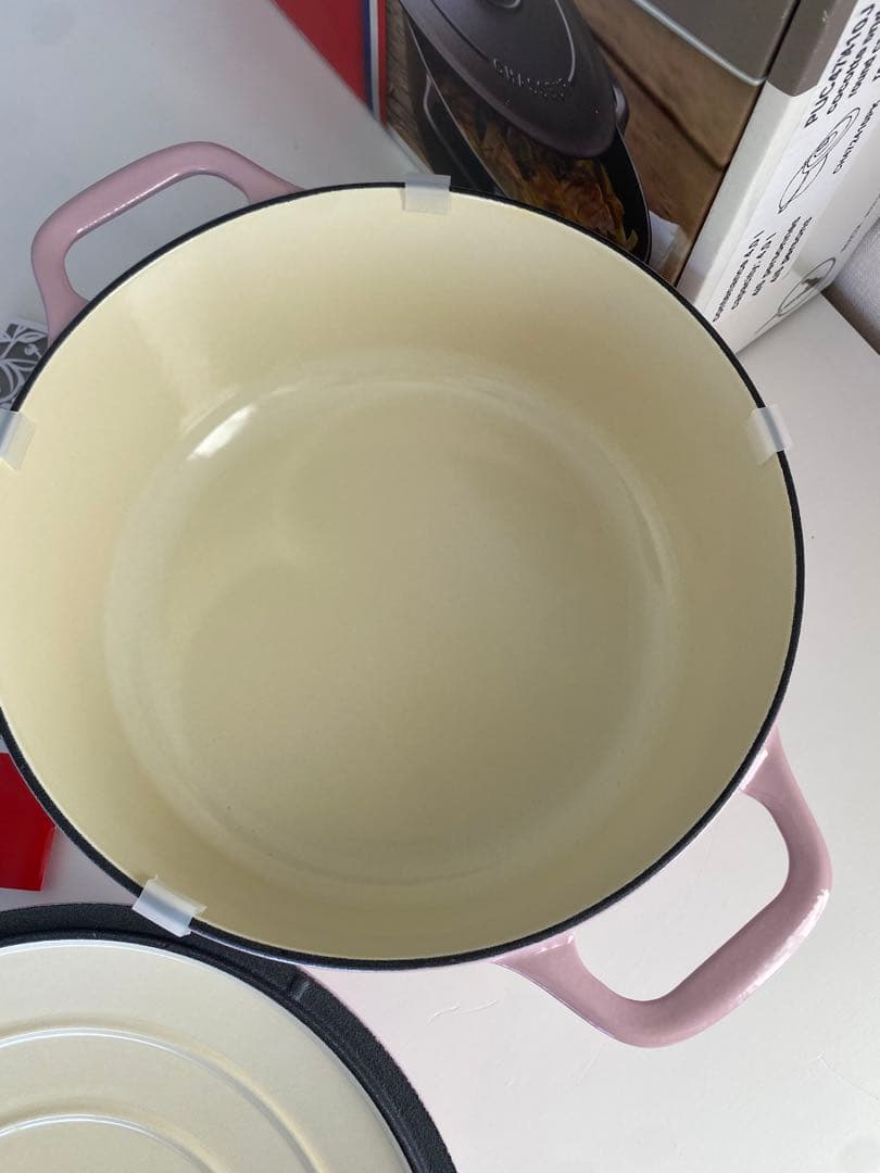 【新品】CHASSEUR 両手鍋 24㎝　ピンク　シャスール