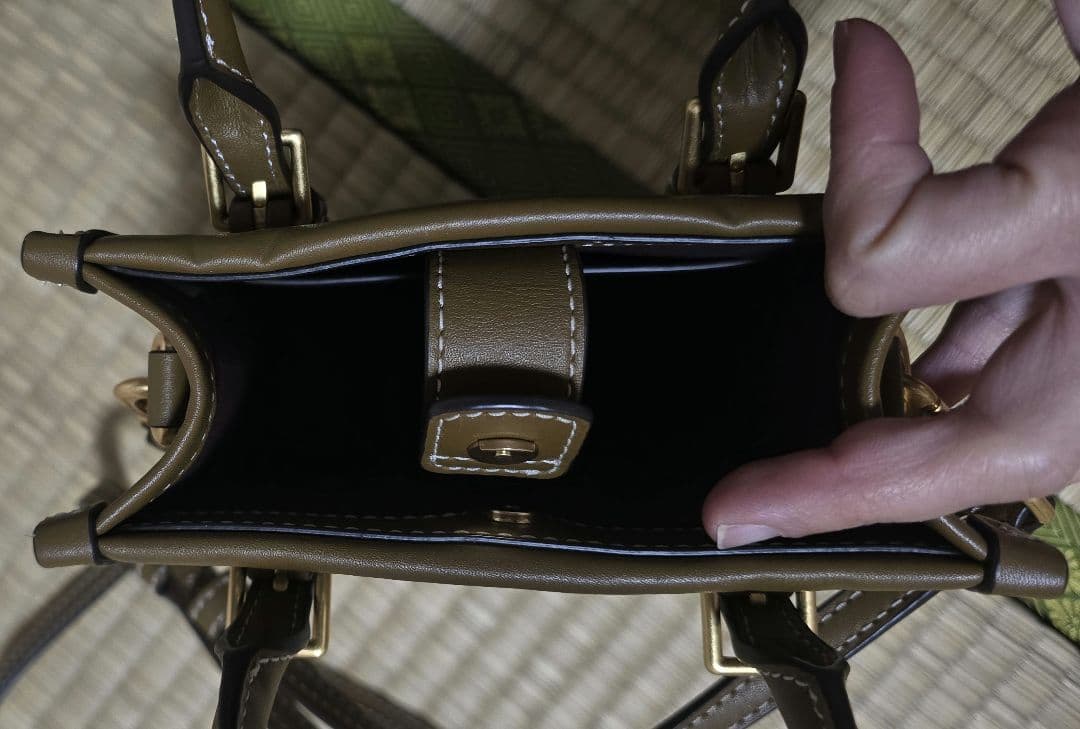 な*ち様 トリーバーチ tモノグラム ショルダーバッグ ブラウン