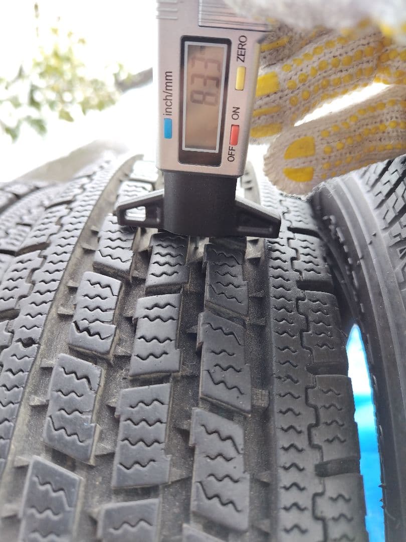 145/80R12・LT【2/2】軽トラ用スタッドレス・鉄ホイール付、２本分割
