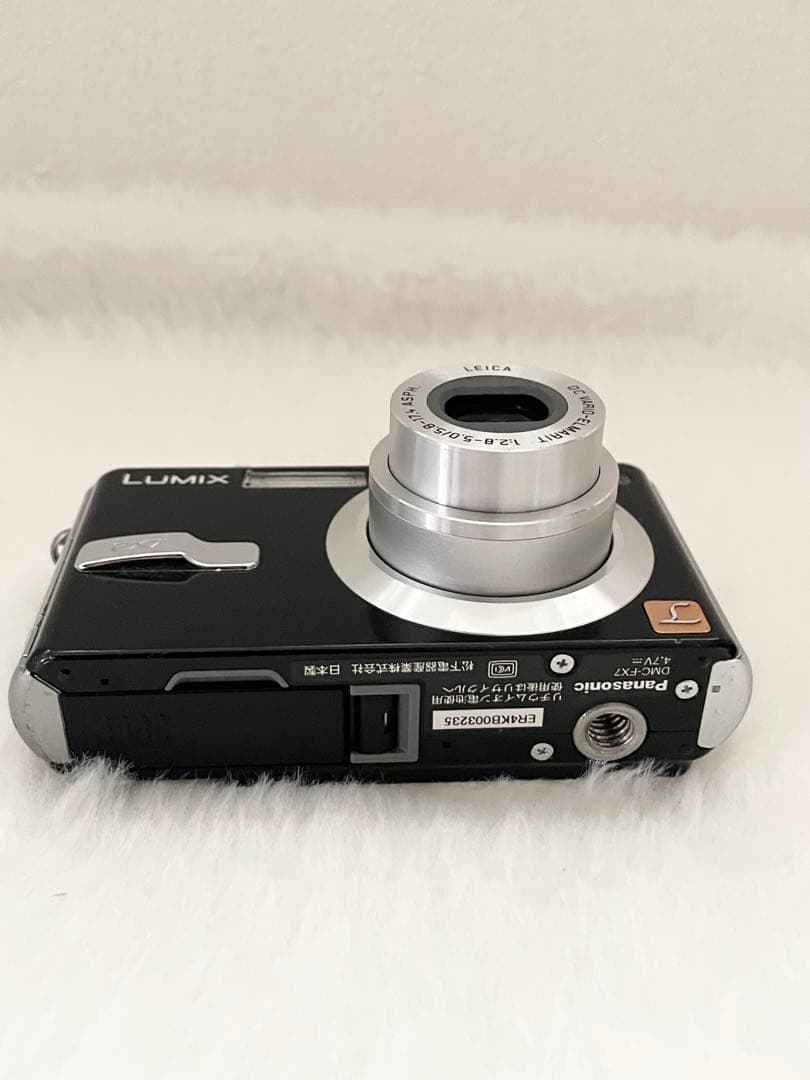 Panasonic LUMIX DMC-FX7 カメラ　デジカメ　コンデジ