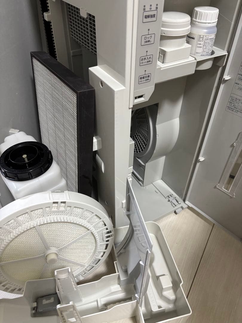 パナソニック空間除菌脱臭機加湿機能付きジアイーノFMV4300美品♪タブレット満