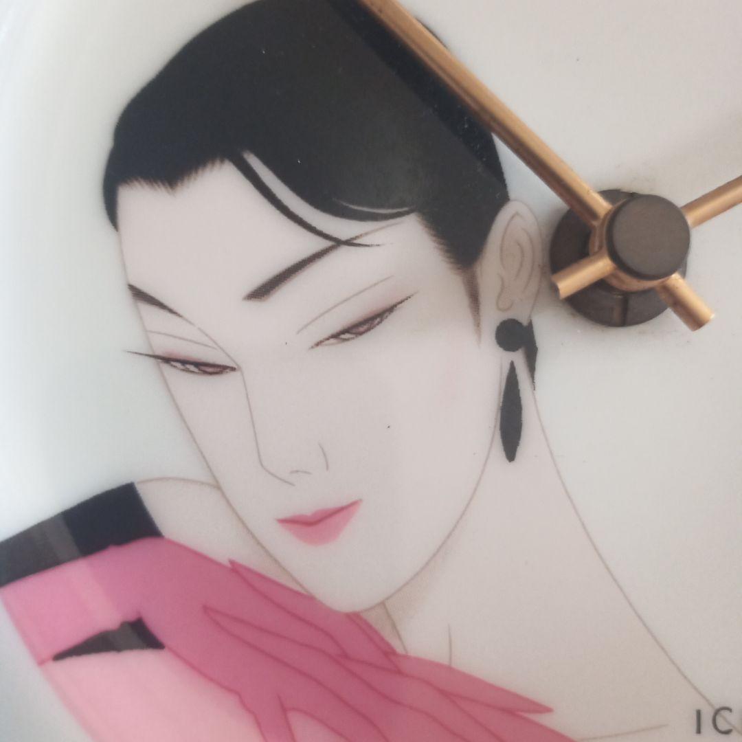 ICHIRO TSURUTA アート時計 女性のイラスト