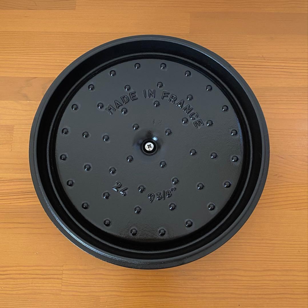 美品 staub ストウブ ピコ・ココット ラウンド 24cm グレー