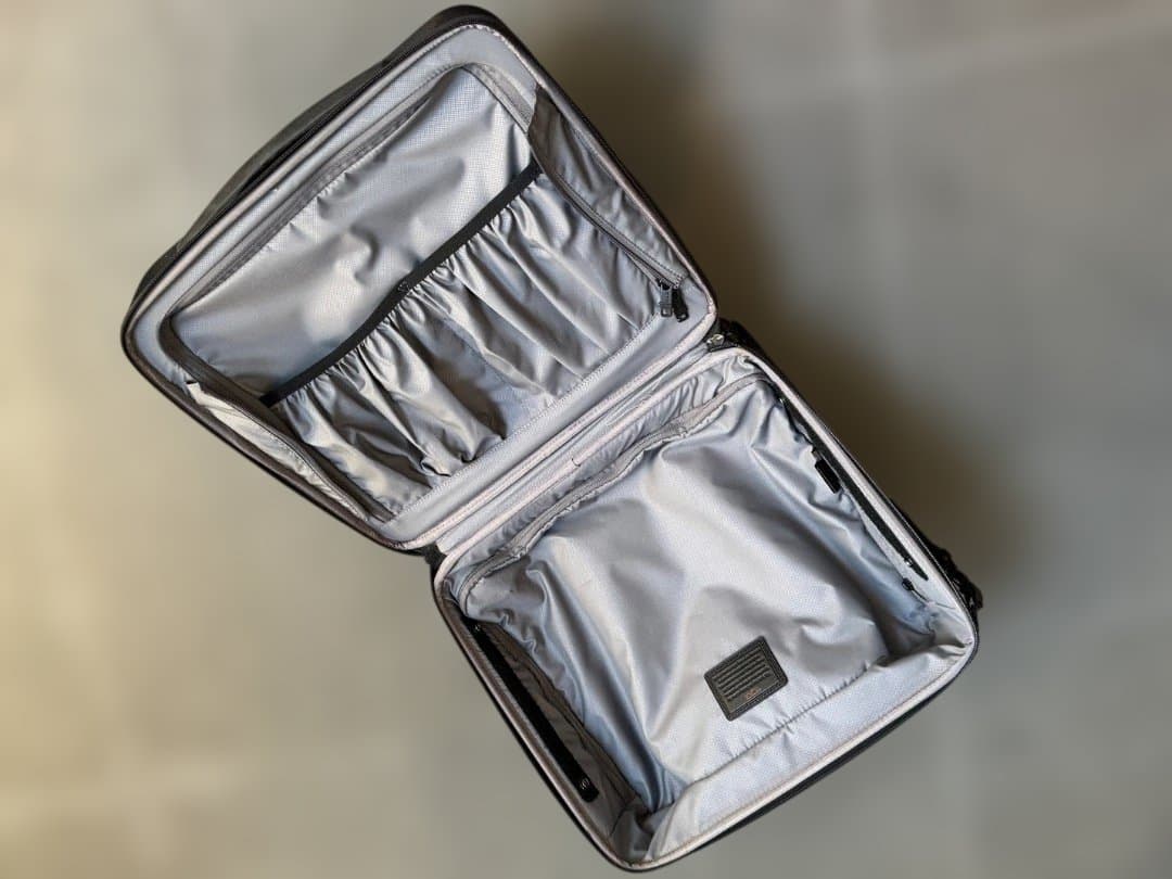 TUMI 26624D2 4ウィールドコンパクト ALPHA キャリーケース