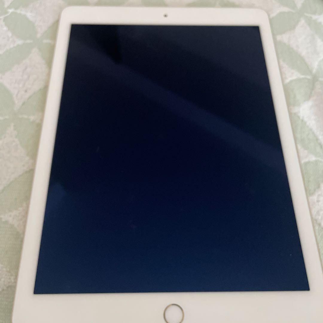 iPad Air ゴールド 本体　第二世代　16GB