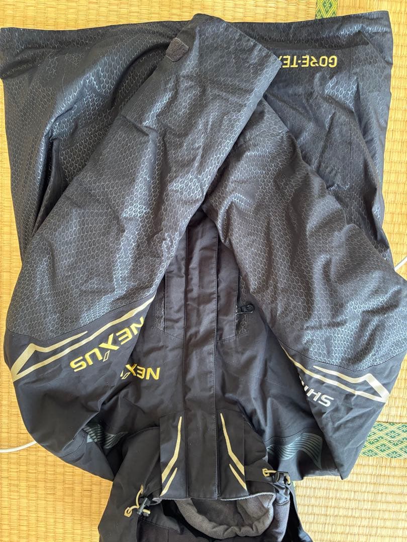 シマノNEXUS GORE-TEX コールドウェザースーツ ＲＢ−１１９Ｒ