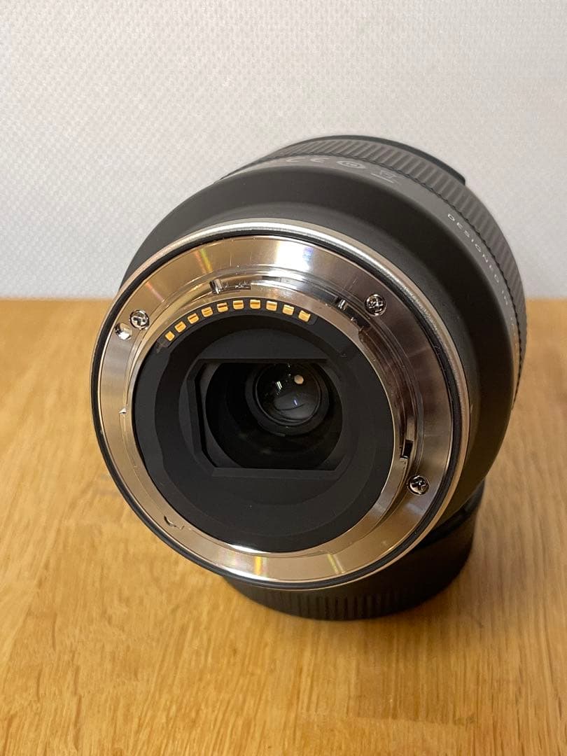 タムロン TAMRON 20mm F2.8 Di III OSD M1:2