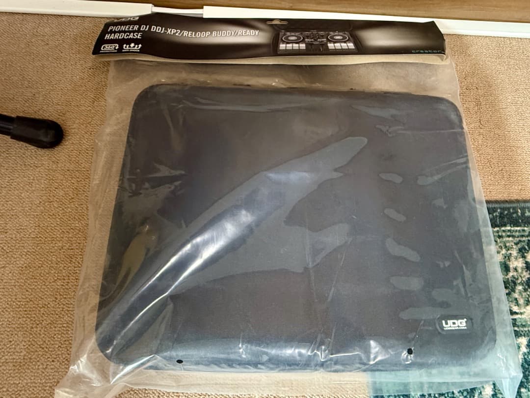 Reloop Buddy DJコントローラー + ケース