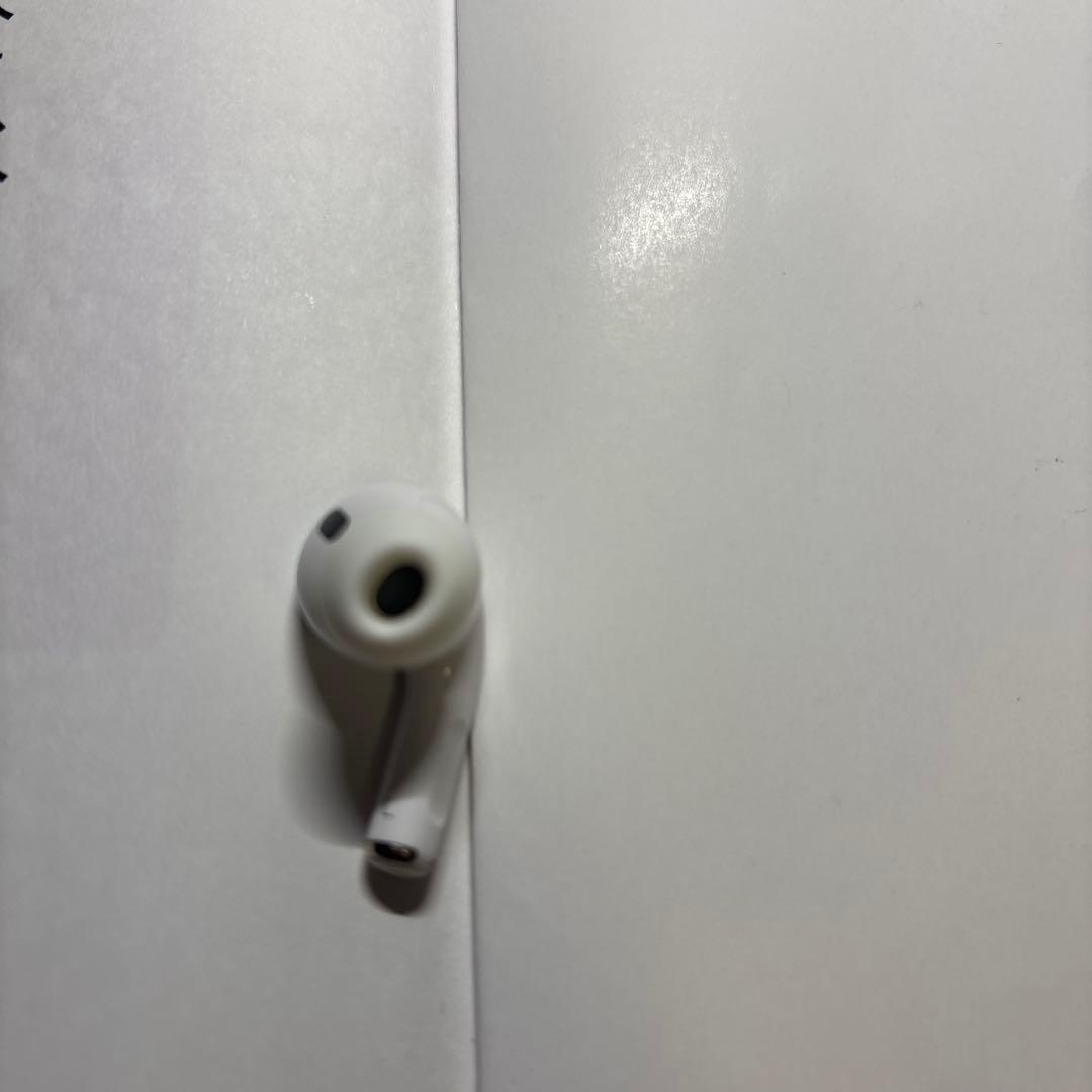 AirPods Pro2 ワイヤレスイヤホン ホワイト 左耳のみです。