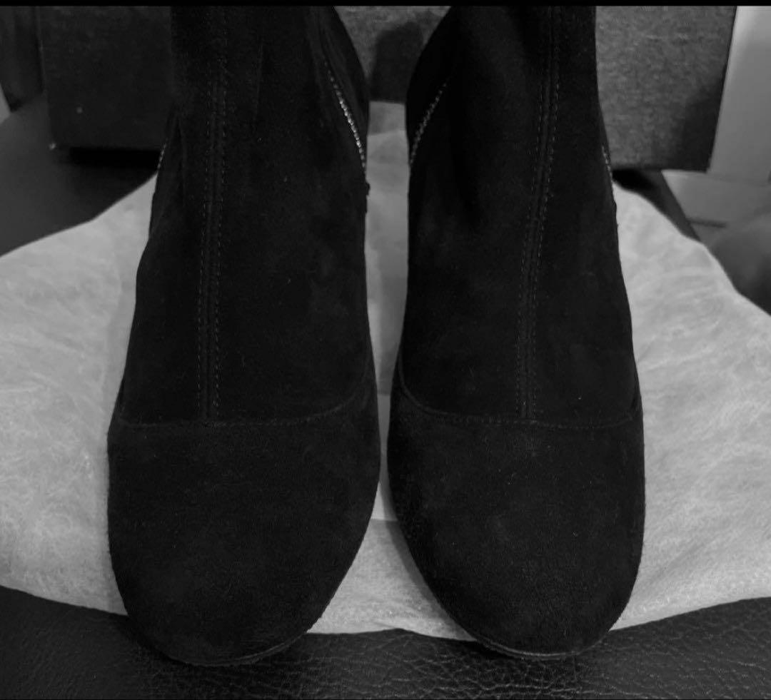 CHANEL ブラック スエード ブーティ
