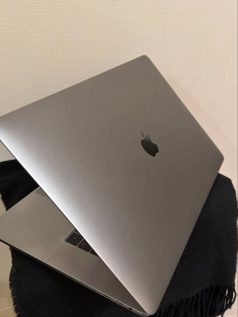 MacBook Pro 15インチ 2017年モデル / メモリ16GB