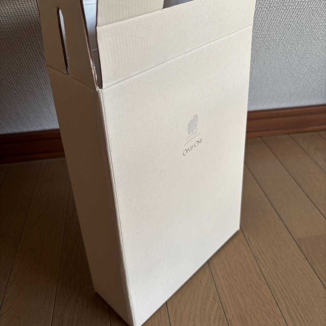 手に入らない！？オーパスワンワイナリー限定の超絶希少3本入り紙製ギフトボックス