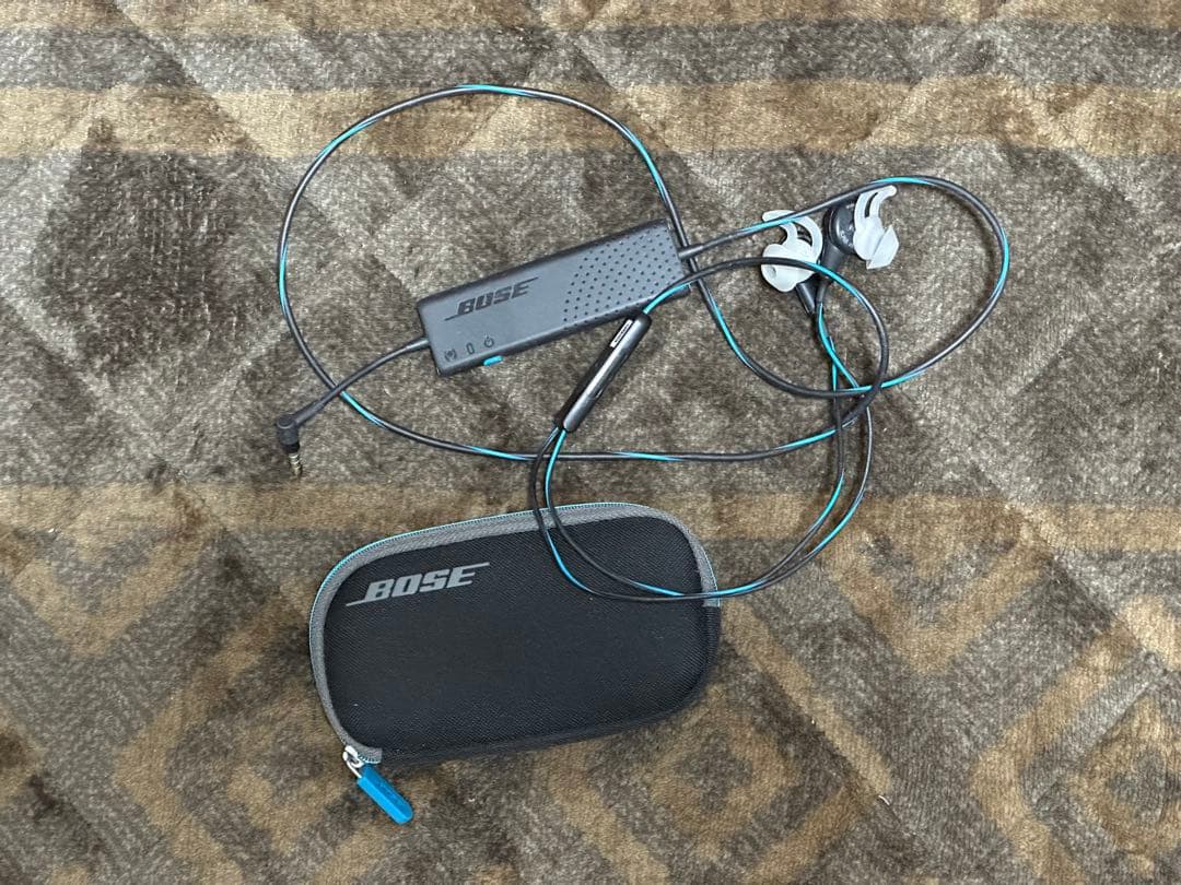 イヤホン Bose QuietComfort 20 Noise Cancelling