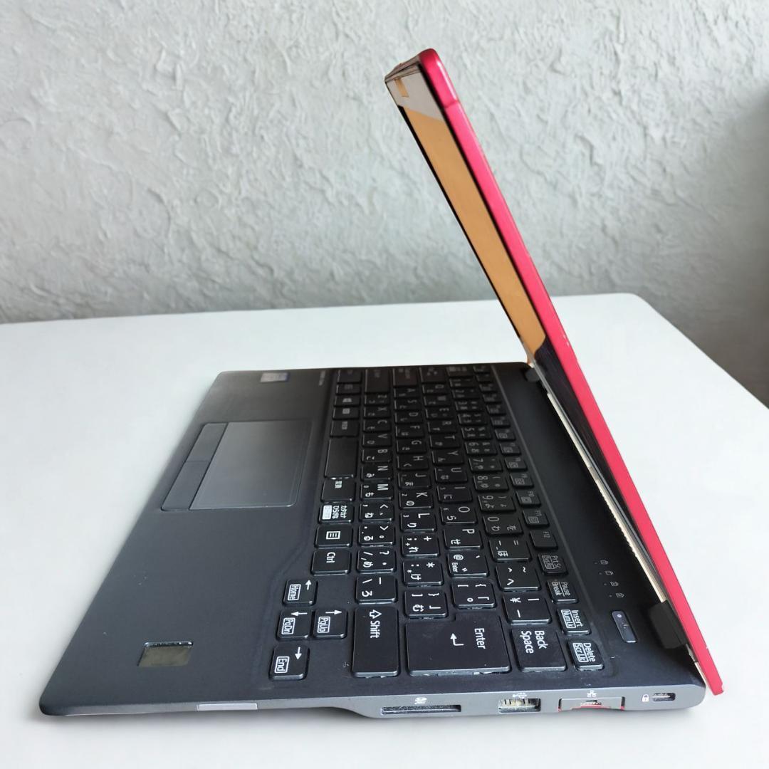 ♥希少レッド♥極軽LIFEBOOK 第8世代i5 8G SSD256G 高性能