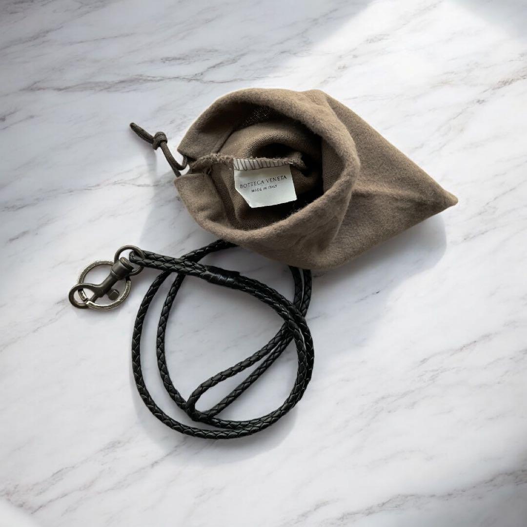 【BOTTEGA VENETA】イントレチャート リング付 ネックストラップ