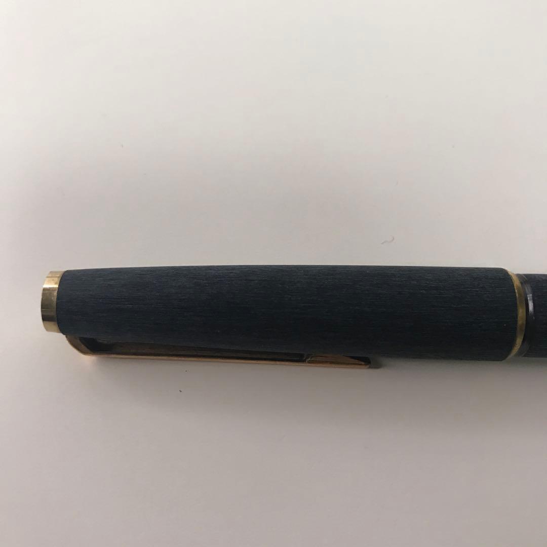 MONT BLANC 万年筆 220 黒 専用ケース付き
