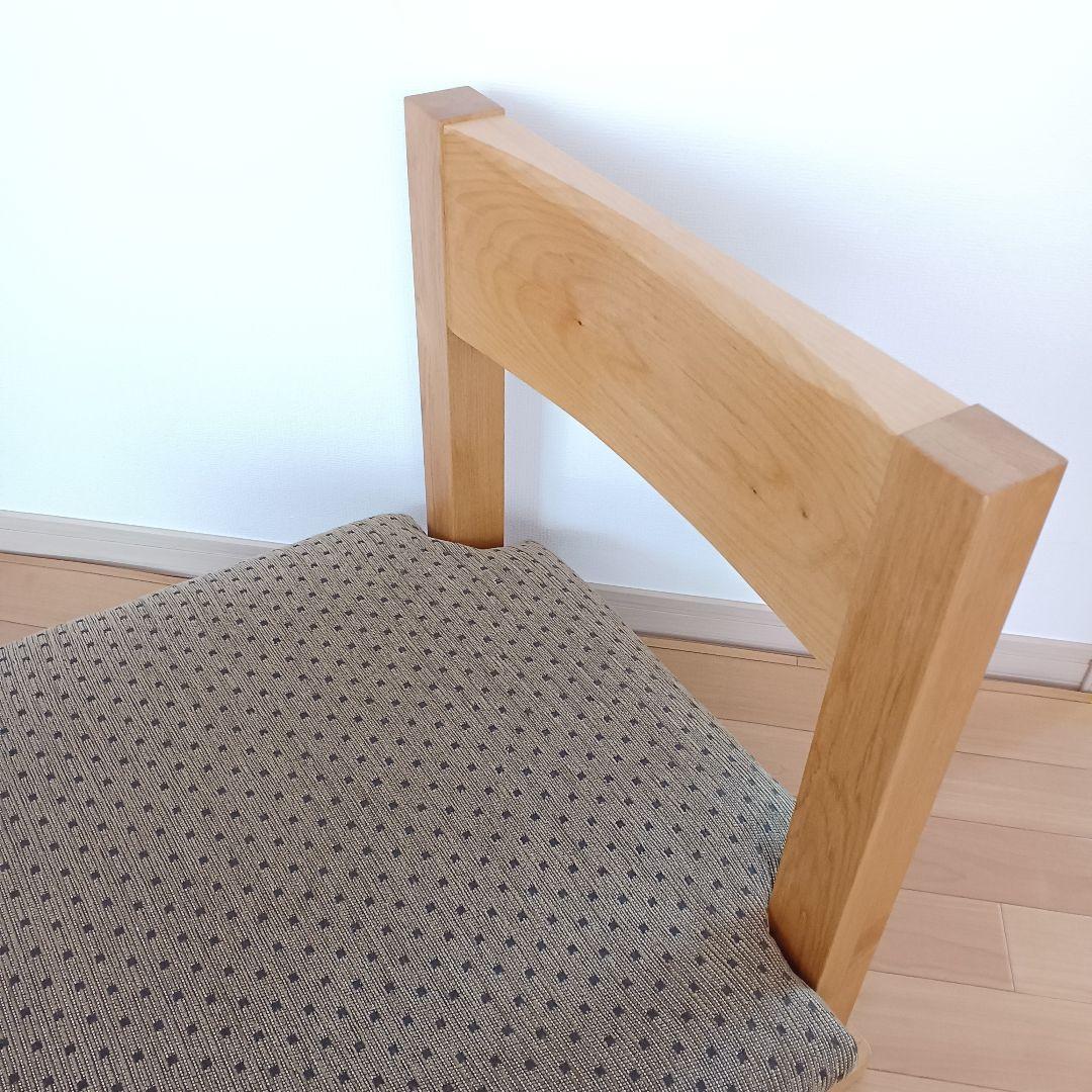 新品　座椅子