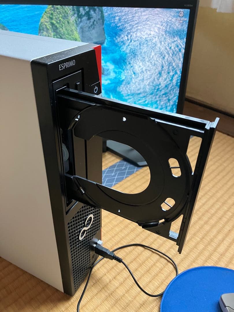 Windowsデスクトップ FUJITSU ESPRIMO D586/MX Core i7 6700