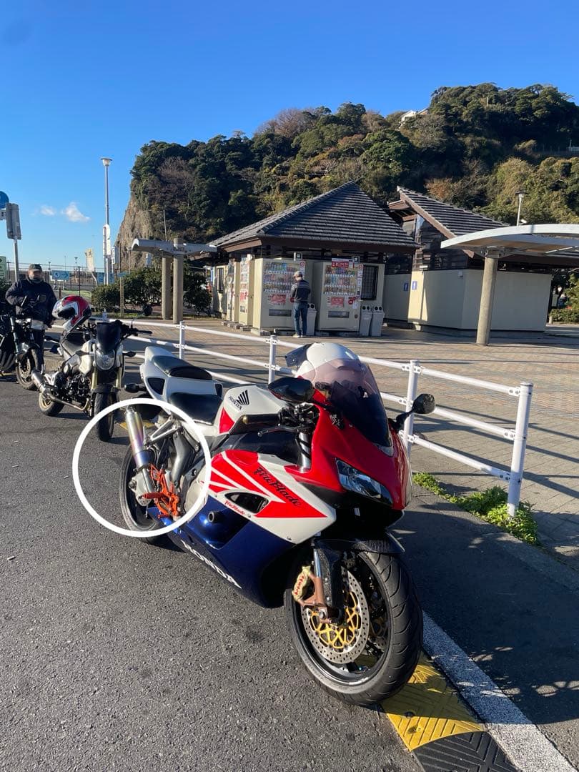 cbr1000rr sc57 モリワキ　2本だしマフラー