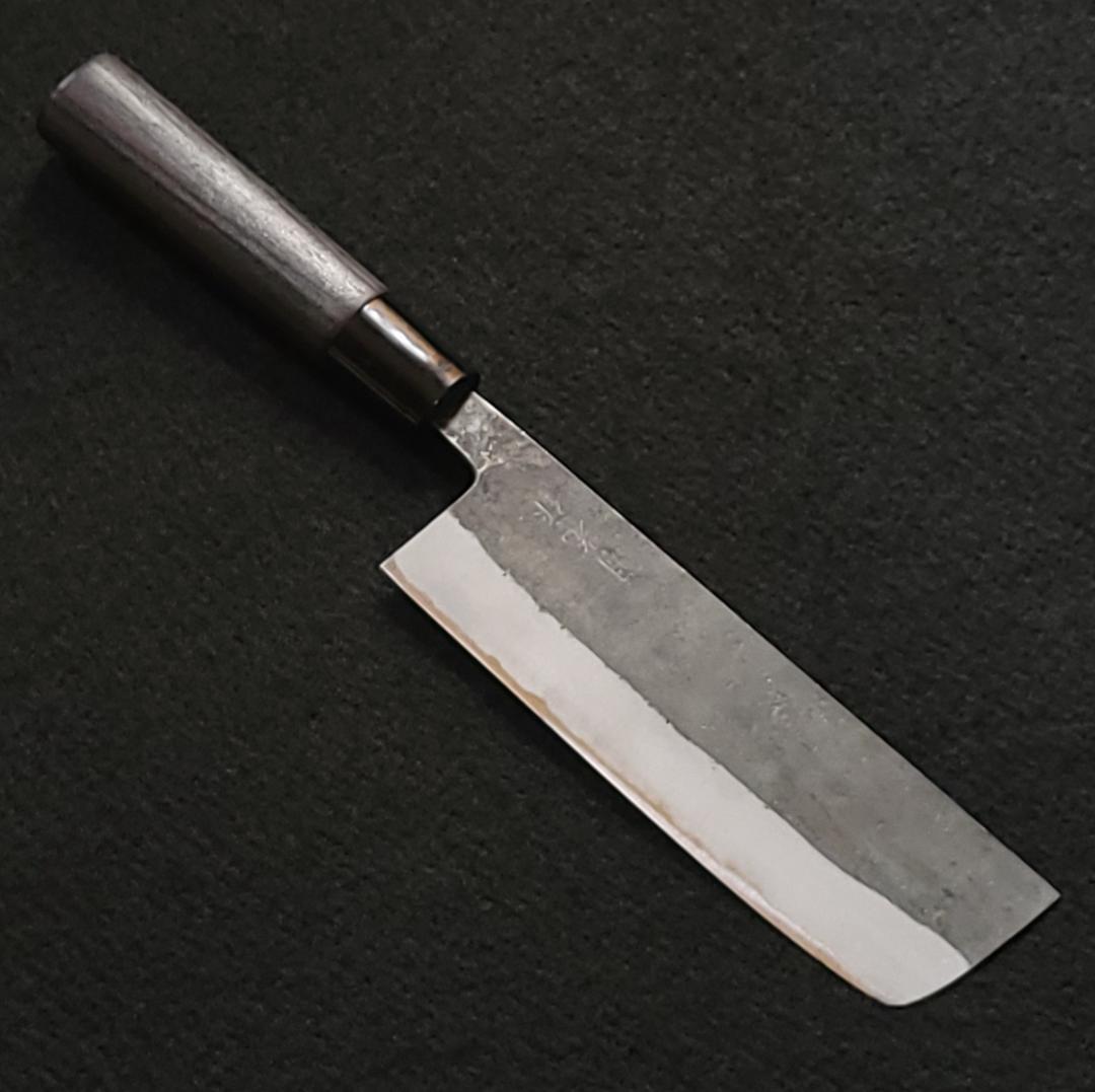 青紙２号クラッド　黒打　菜切型万能包丁160㎜　焼柄　G1635