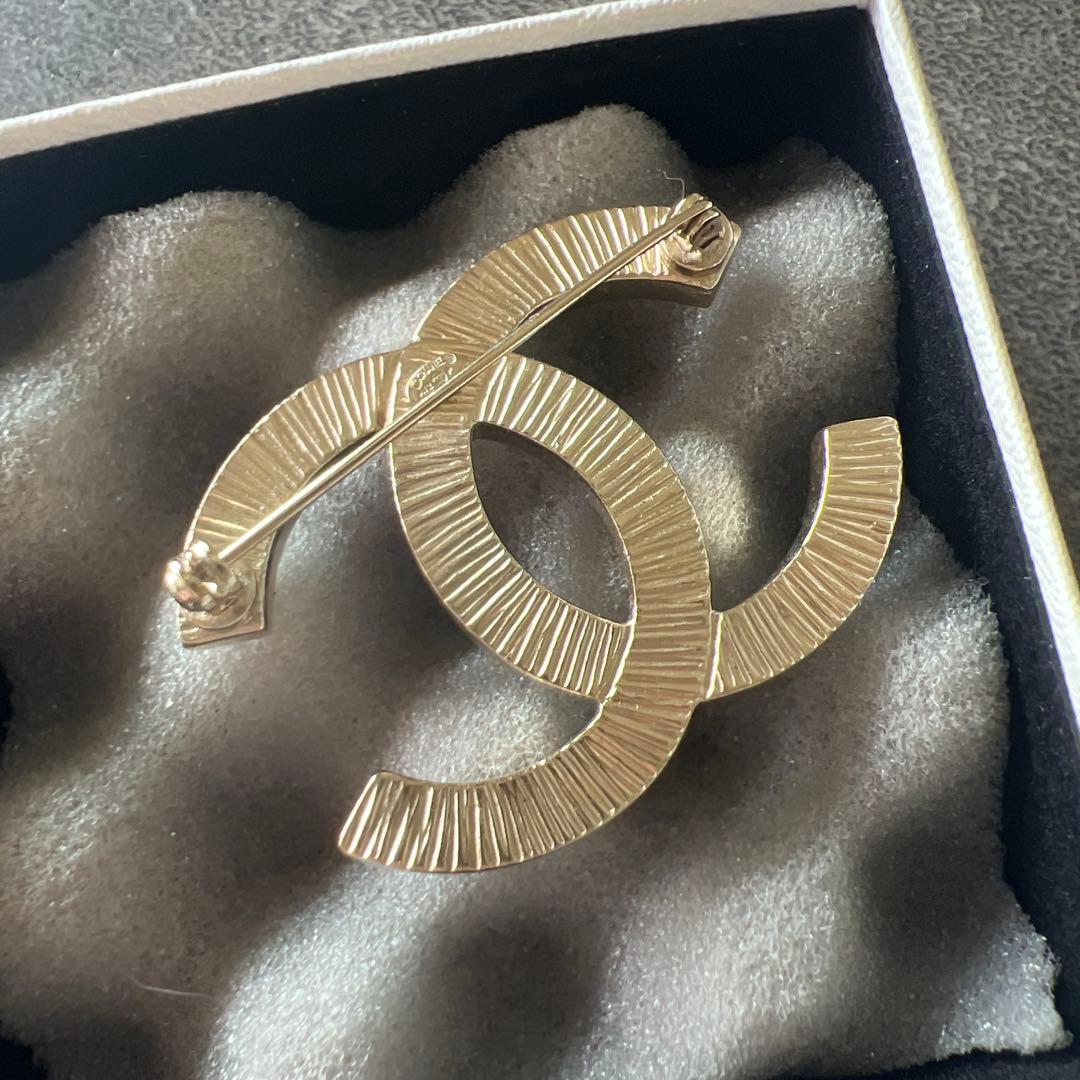 CHANEL パールブローチ　美品