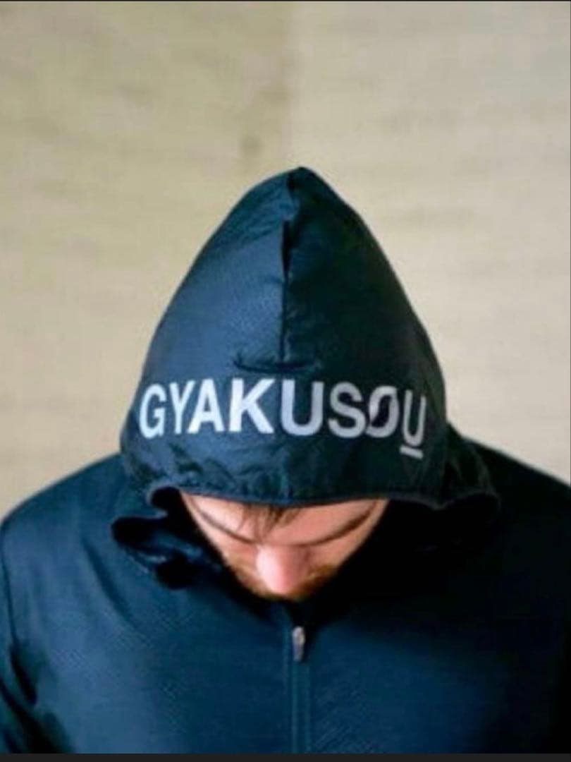 【レア】美品　Nike ギャクソウ UNDERCOVER ウィンドブレーカー