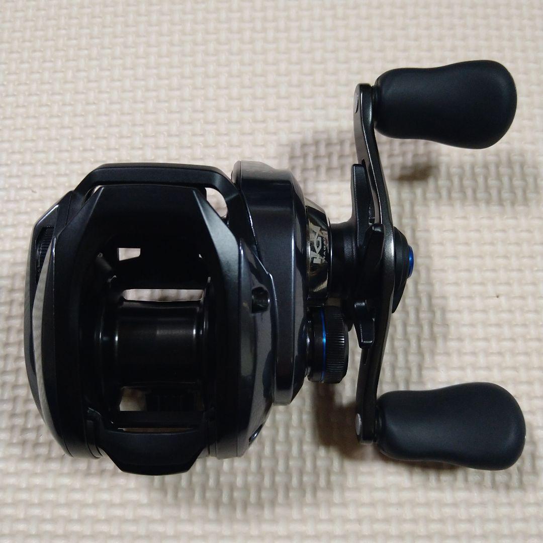 新品未使用　23SLX　DC　70HG　シマノ、リール