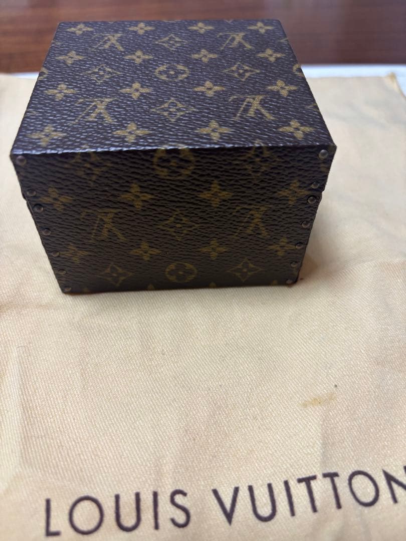 LOUIS VUITTON モノグラム アクセサリーケース非売品　超レア