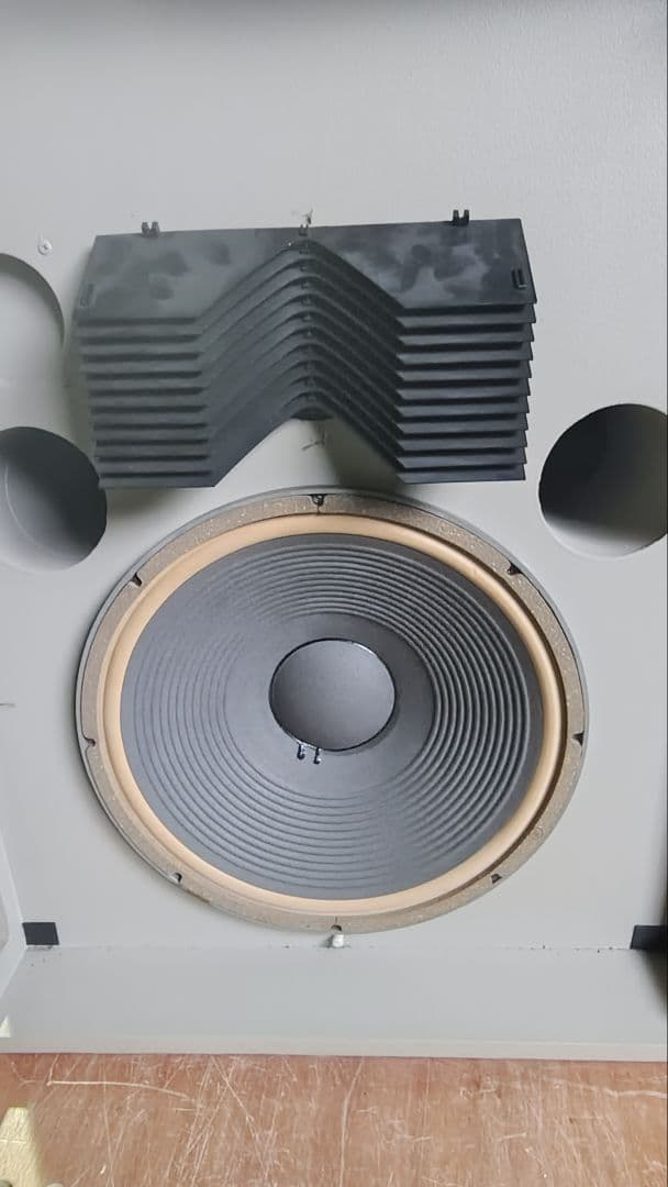 JBL MODEL 4320 ②